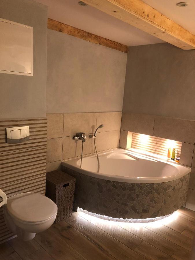 רדקוב Klimatyczny Dom Kopaczowka Przytulna Miejscowka Z Kominkiem, Sauna I Ogrodem U Podnoza Gor Stolowych מראה חיצוני תמונה